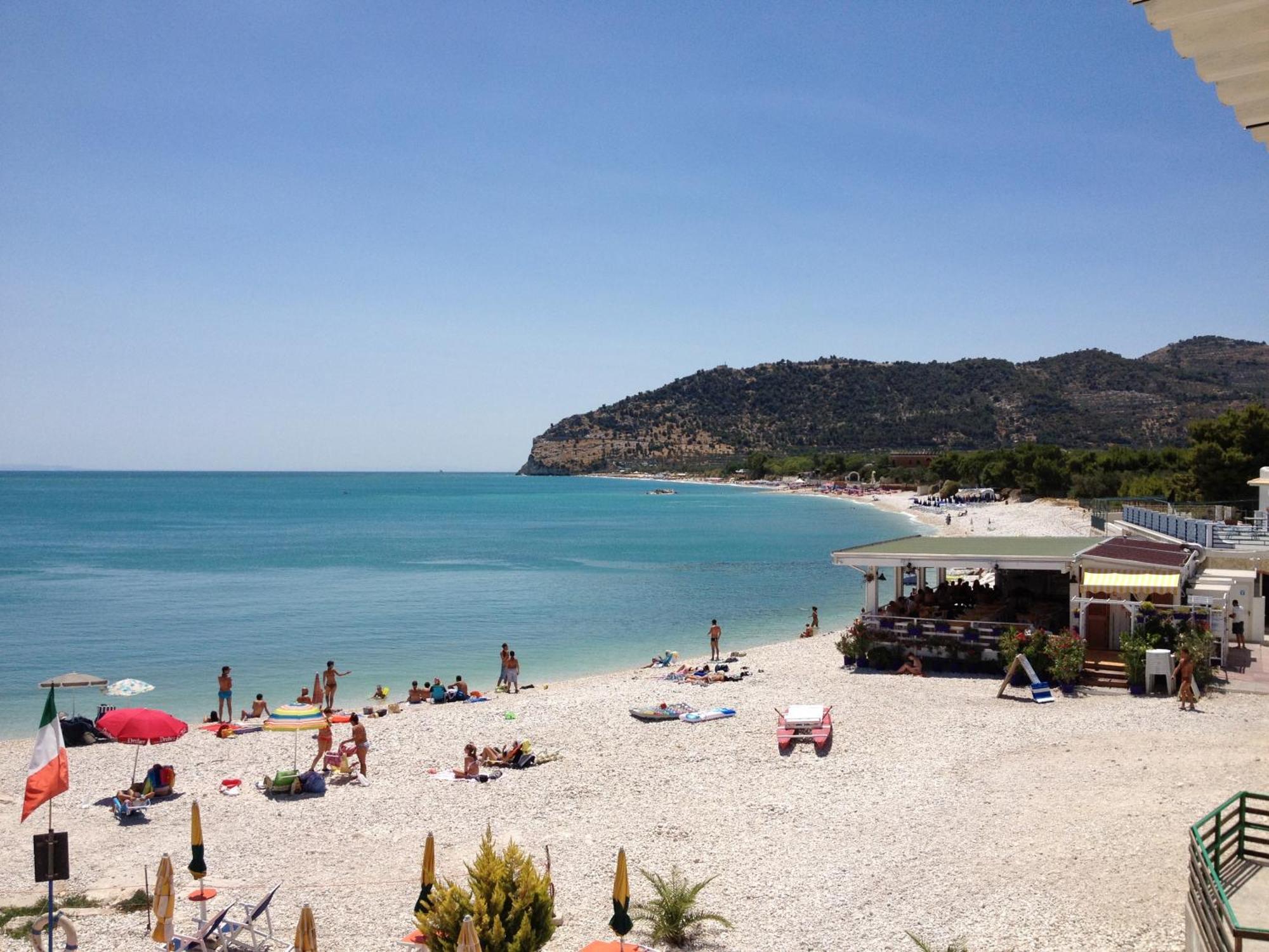 Case Vacanze L'Uliveto Mattinata Exterior foto